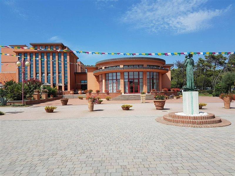 Futura Club Tuscany Каламброне Экстерьер фото